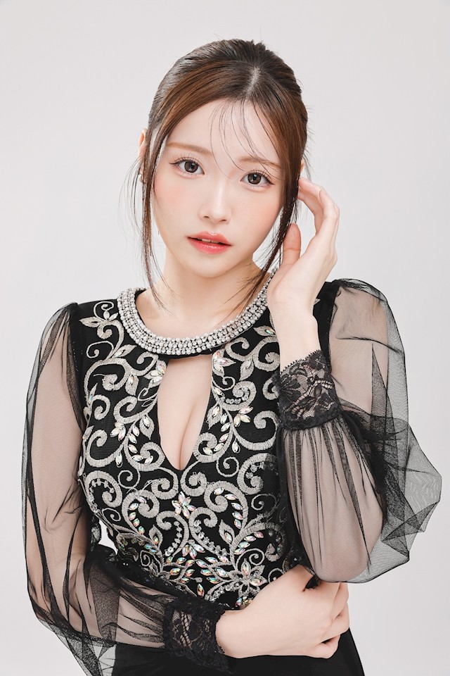 白瀬 ゆりなプロフィール写真2